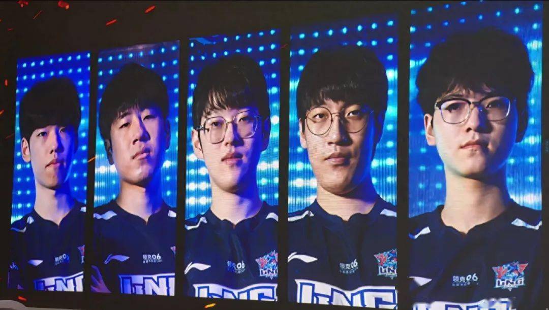 尊重言论自 尊重言论自